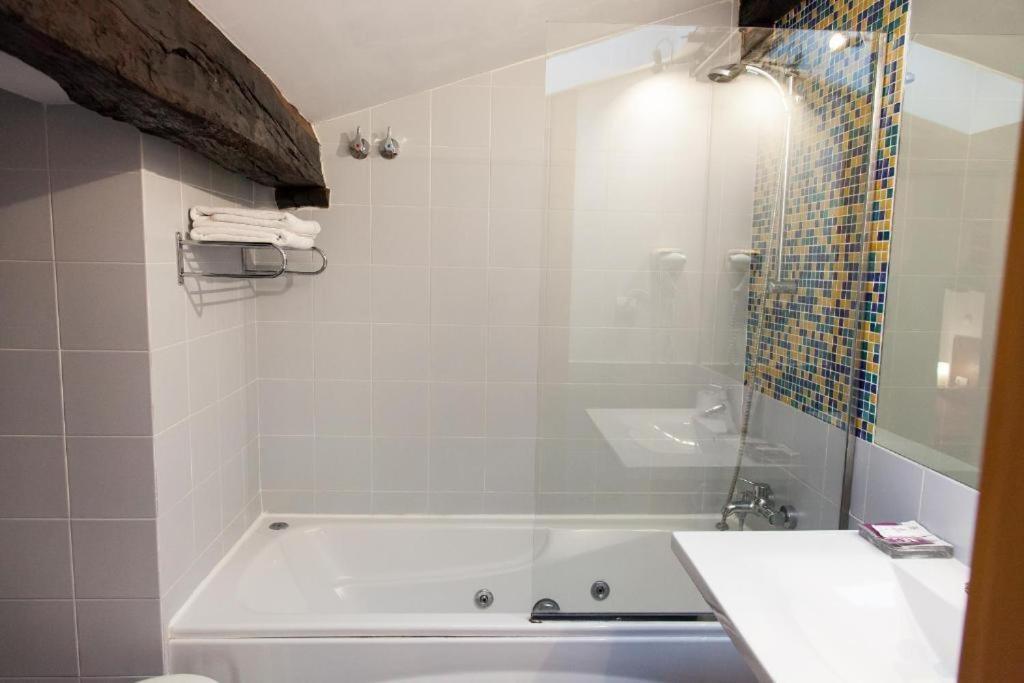 Gastro Hotel La Giraldilla Liérganes Cameră foto